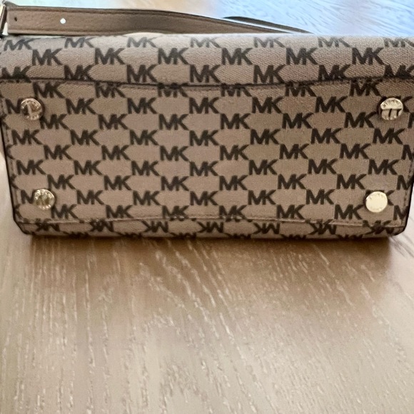 NWOT Michael Kors Handbag Purse - Picture 13 of 16